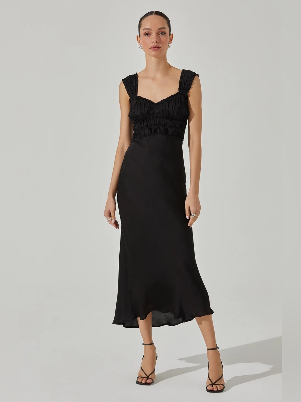 NWOT - ASTR The Label Enola Satin Smocked Midi Dress (Size XL)